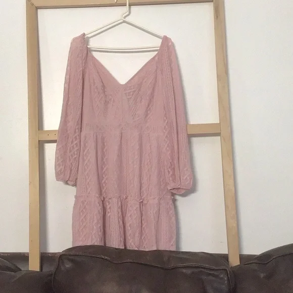 Simplee plus’s women’s pink dress size 1XL NWT - Picture 2 of 3